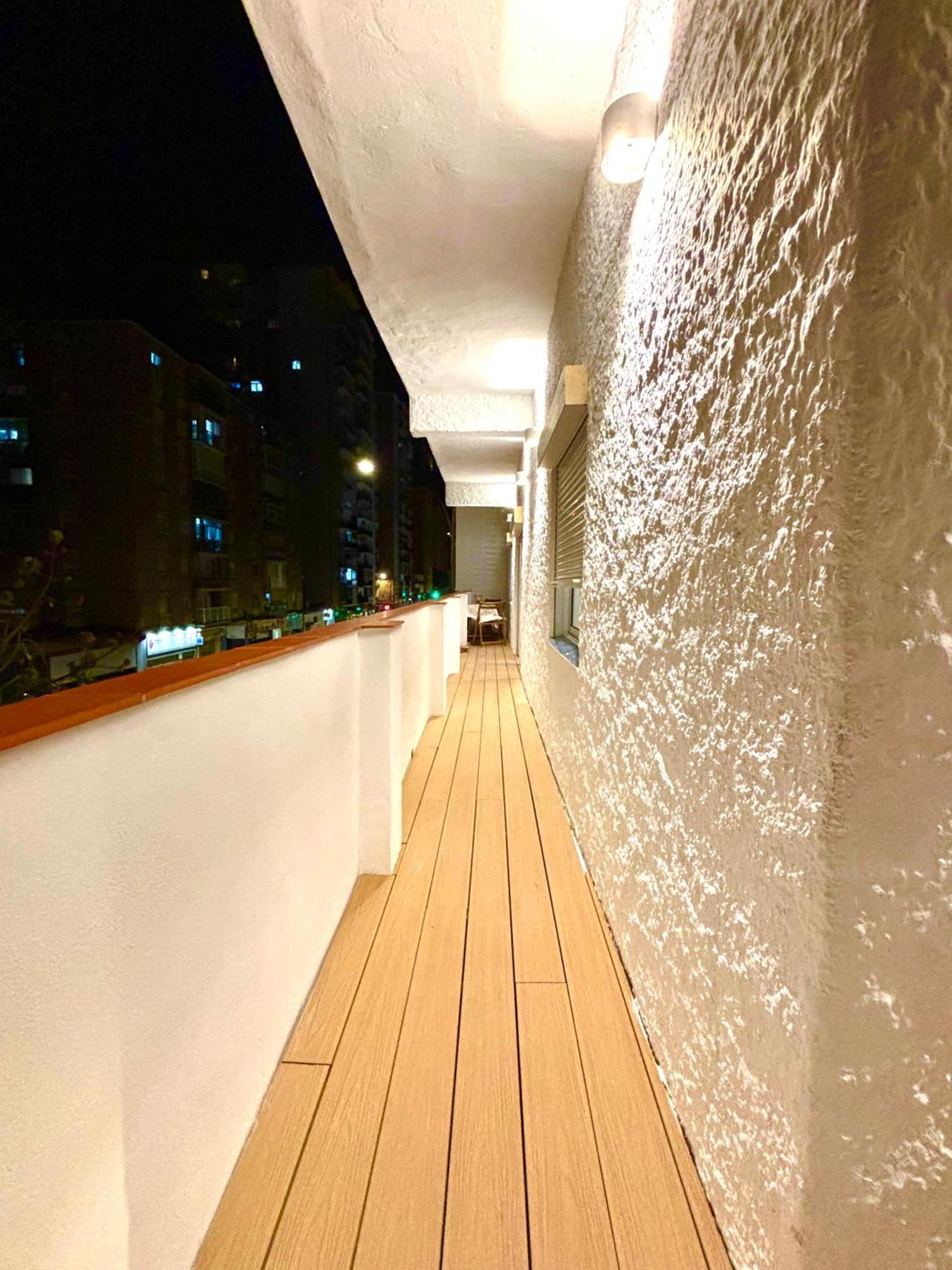 Aperol Apartment مالقة المظهر الخارجي الصورة