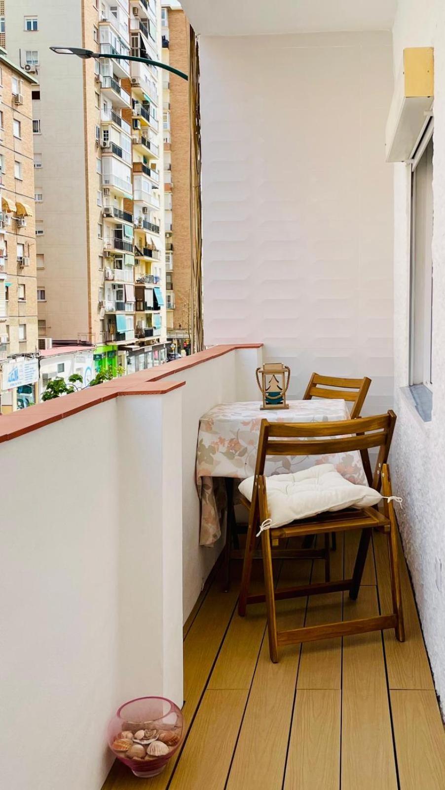 Aperol Apartment مالقة المظهر الخارجي الصورة